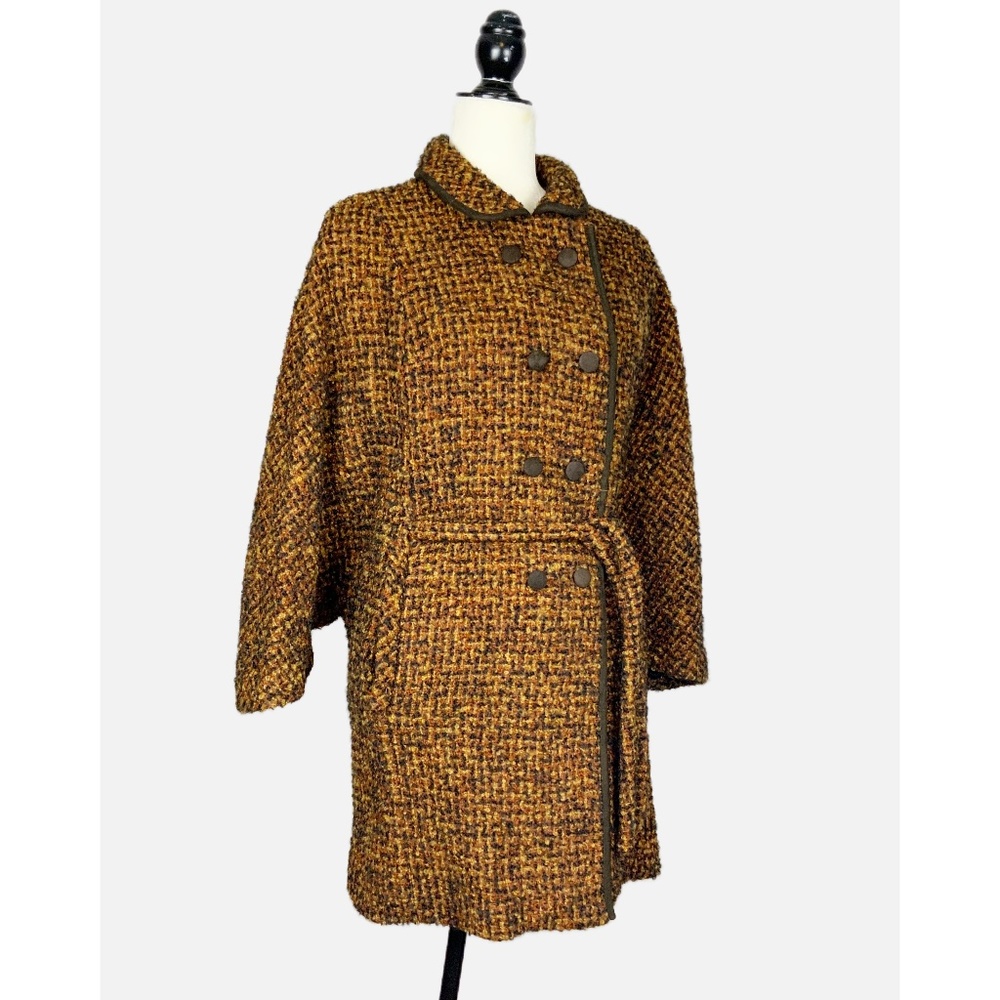 EUC VINTAGE WINTER COAT ,BOUCLE WOOL FABRIC ,    MADE IN HOLLAND, SIZE 14